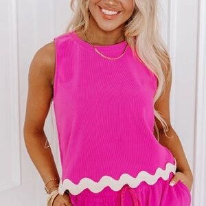 🆕 Entro | Jordyn Tank Top | Scalloped Ric Rac Trim Tank | Fuchsia | Medium